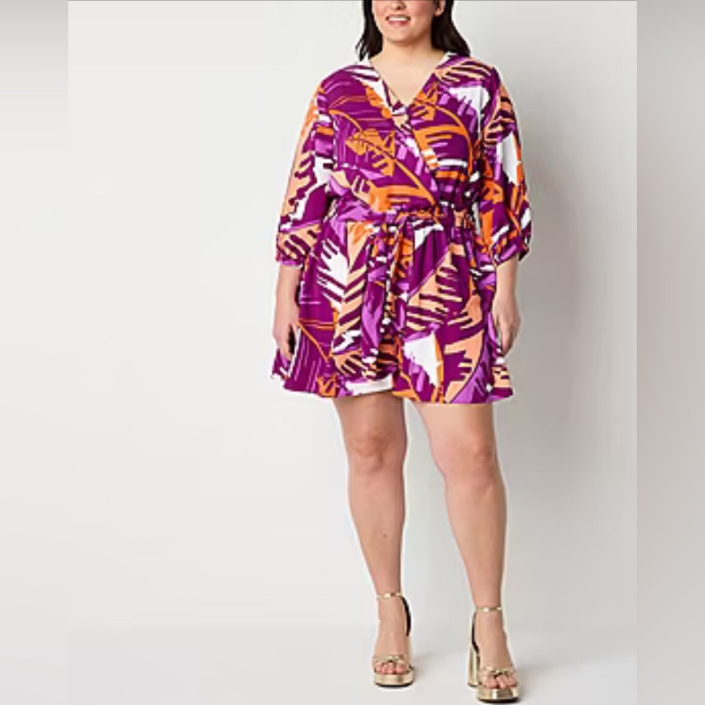 Bold Elements Ruffle 3/4 Sleeve Romper - Picture 2 of 3